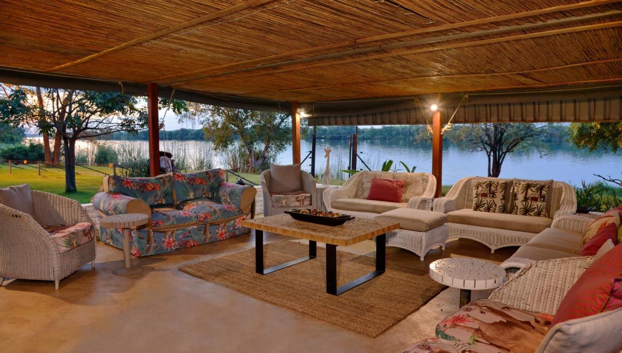 River View Lodge カサネ エクステリア 写真