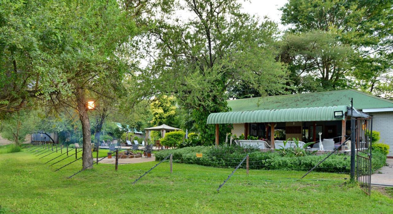 River View Lodge カサネ エクステリア 写真